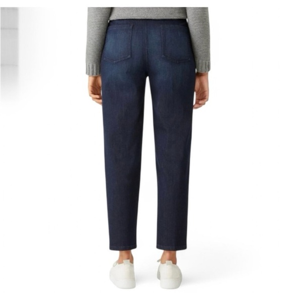 Eileen Fisher Women’s Cotton Tapered and Pleated Denim Jeans | Ankle | Size 6 - Picture 14 of 15